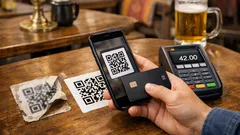 Capcane la plățile cu cardul în vacanță: cum eviți schimbarea cardului și POS-urile suspecte