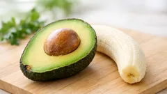 Avocado vs. banană: care are mai mult potasiu la 100 g și ce înseamnă pentru dieta ta